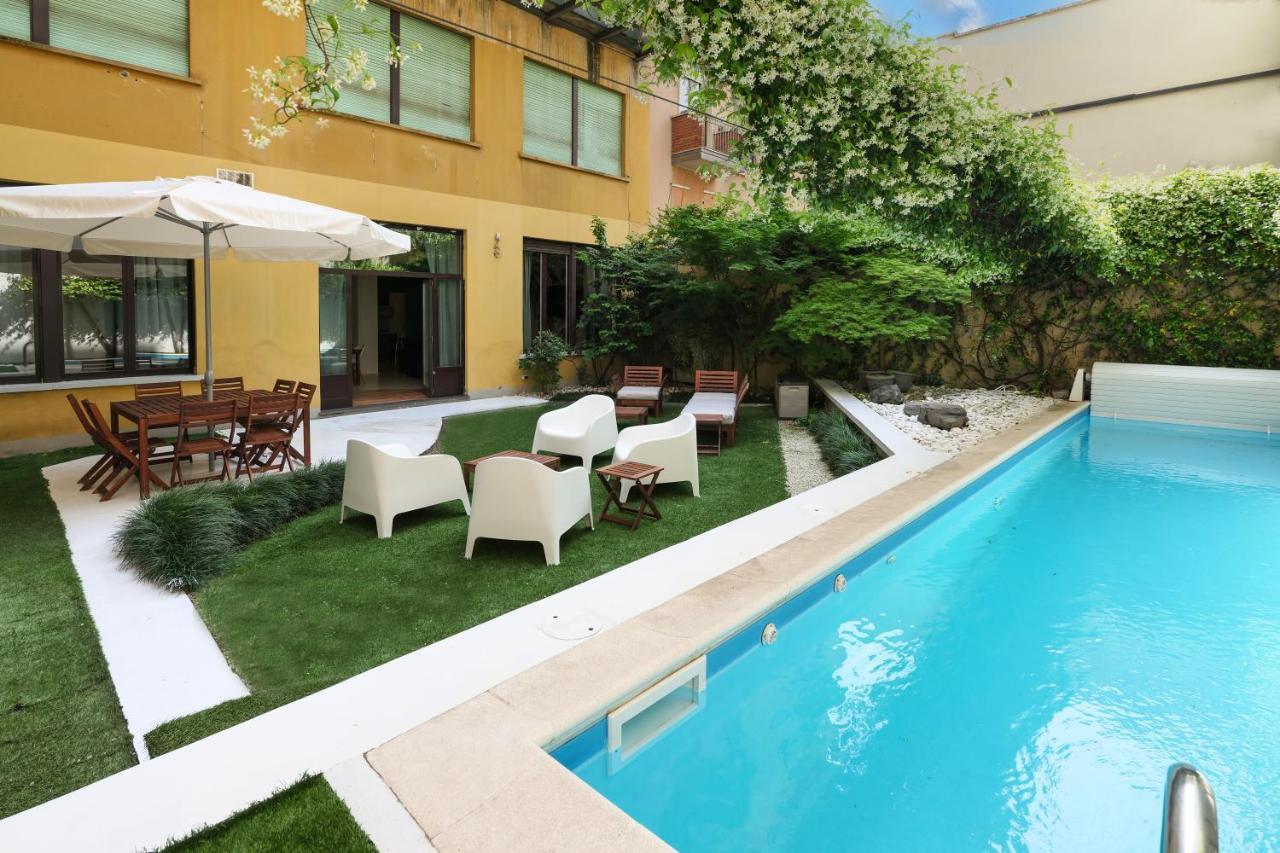 Prestige Boutique Homes - Garden & Pool ミラノ エクステリア 写真