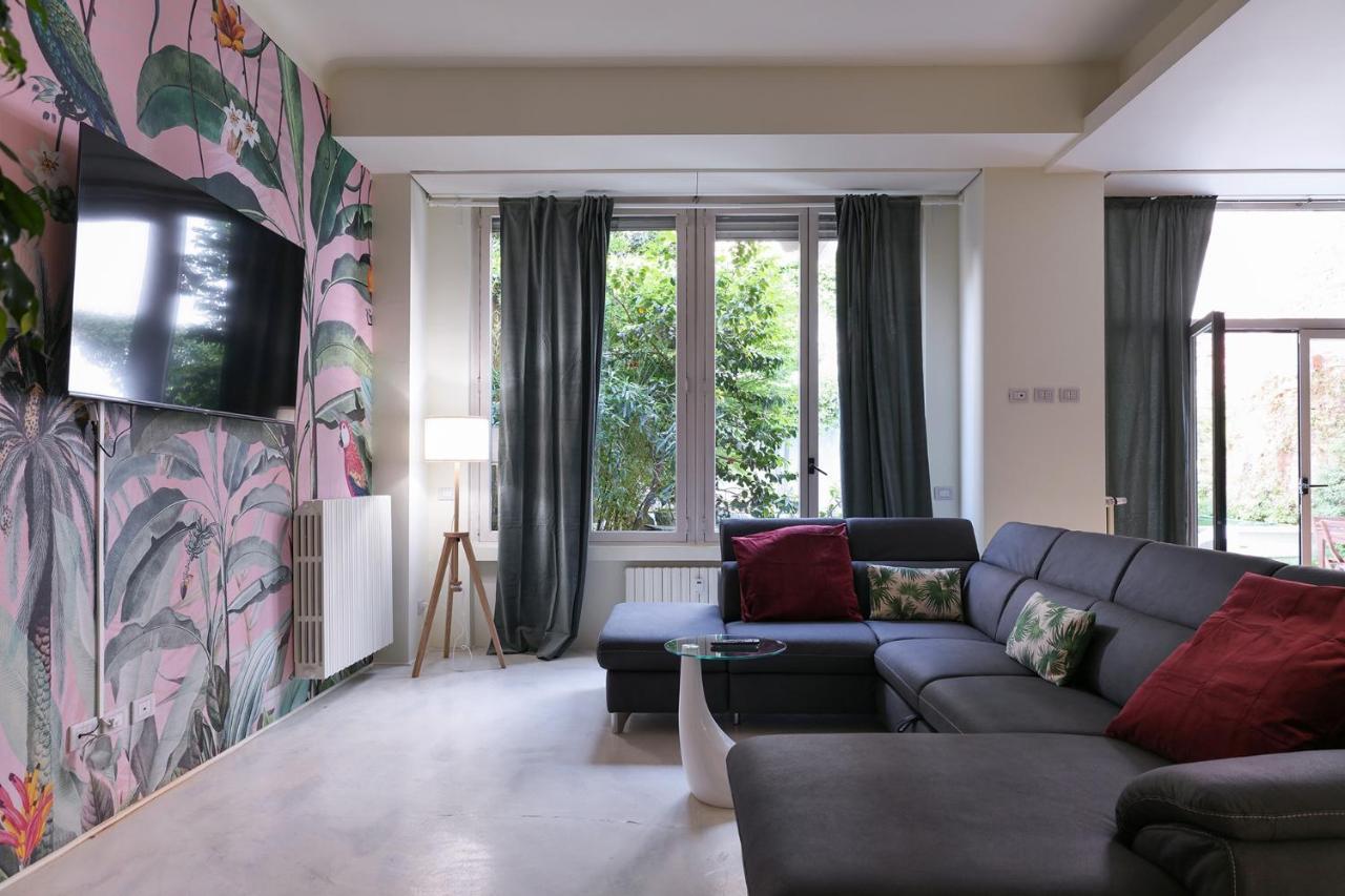Prestige Boutique Homes - Garden & Pool ミラノ エクステリア 写真